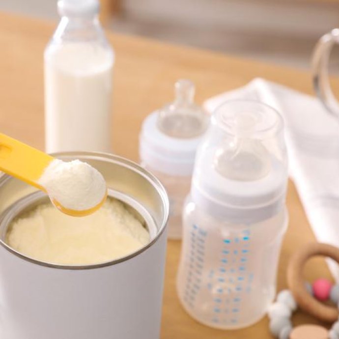 REGULAMENTO DE EXECUÇÃO(UE) 2026/459 - refere ao aumento temporário dos controlos oficiais e às medidas de emergência que regem a entrada na União de óleo de ácido araquidónico originário da China