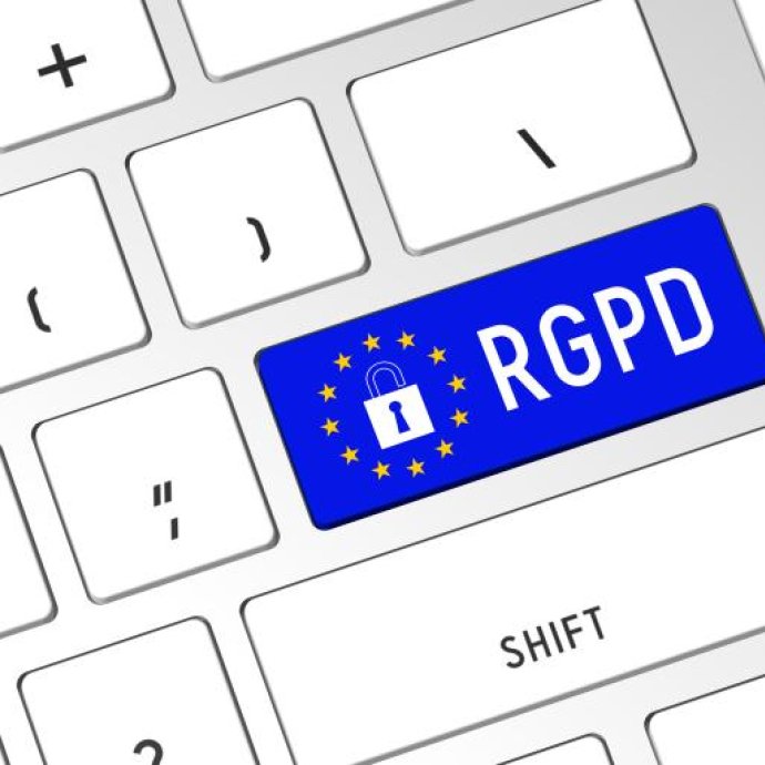 REGULAMENTO (UE) 2025/2518 DO PARLAMENTO EUROPEU  -  que prevê normas processuais adicionais relativas à aplicação do Regulamento (UE) 2016/679